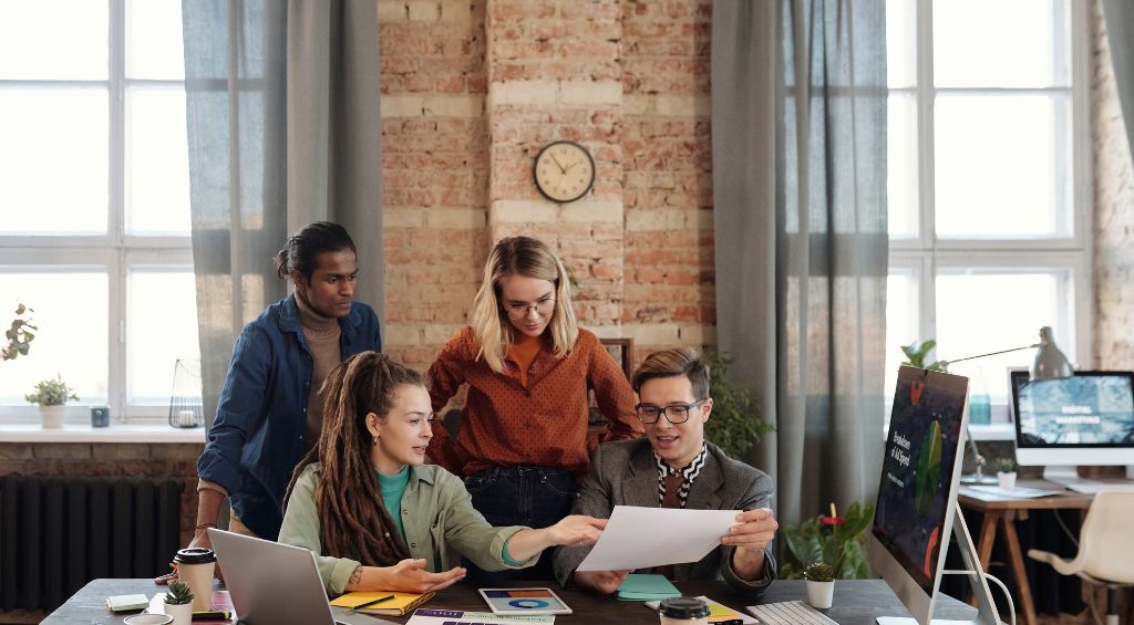 Contratar uma agência de marketing digital pode acelerar o crescimento do negócio? 2 Empreendedorismo digital 3
